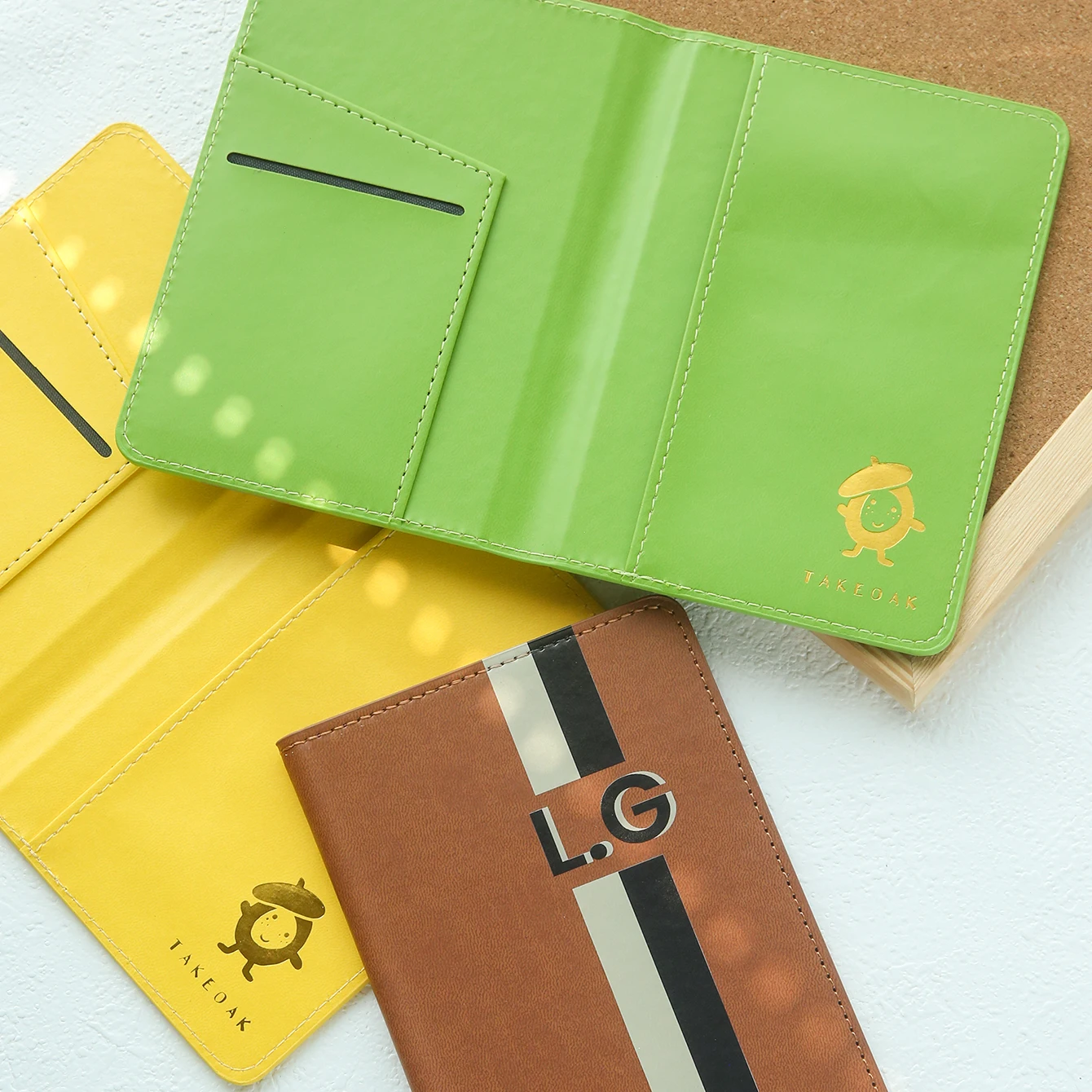Özel Baş Harfler Klasik Çizgil - Leather Passport Cover incelemesi ve fiyatı